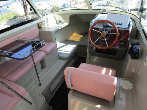 日産 サンクルーズ24　写真