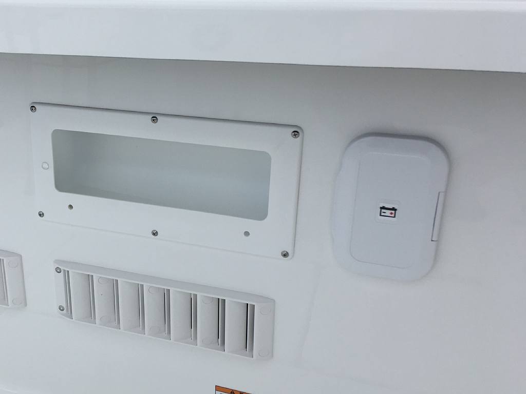 電動リールコンセントボックス